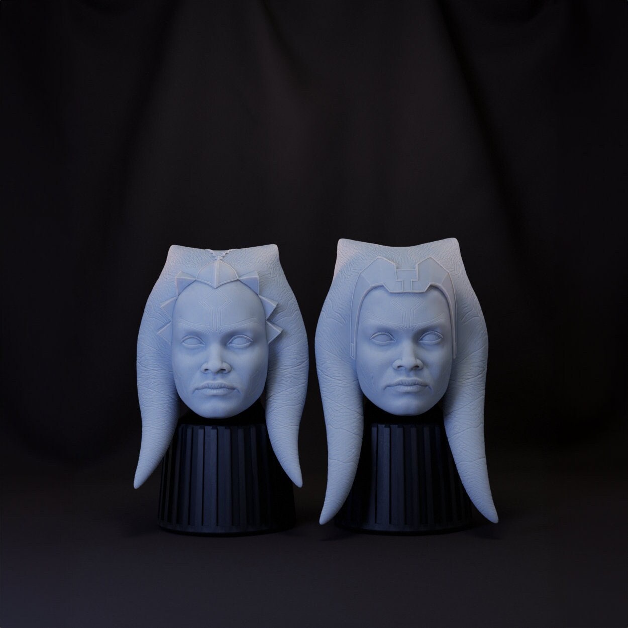 Lot de 6 cannes à pommeaux sculptés en ivoire ou