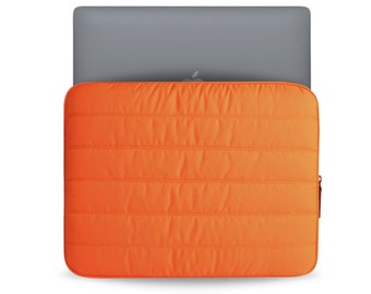 protective macbook sleeve