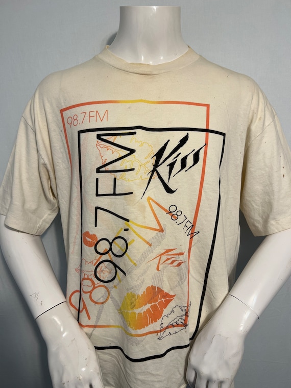 Vintage 1990’s 98.7 FM Kiss T-shirt