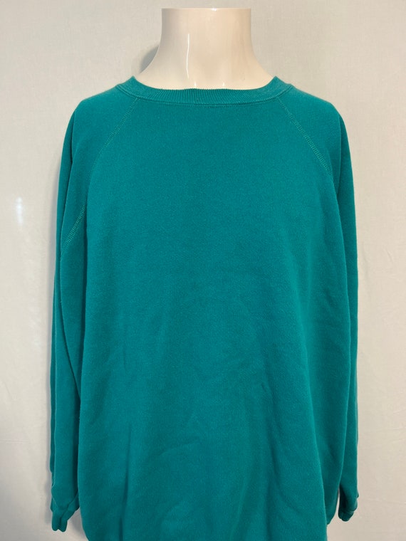 Vintage 1980’s Blank Raglan Sweatshirt