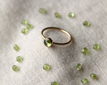 Peridot ring | Stacking ring | Gemstone ring | handmade | Peridot | Green | 925 silver | 14k gold filled | Birthstone August