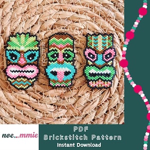 Op de afbeelding: Drie kleurrijke kralen tiki maskerpatronen. Elk masker heeft een uniek ontwerp met levendige kleuren zoals roze, blauw, groen en bruin. De maskers worden weergegeven op een geweven achtergrond. De afbeelding bevat ook de tekst "PDF Brickstitch Pattern Instant Download".