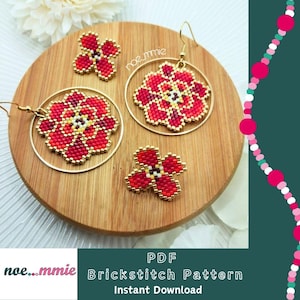 Könnte beinhalten: Handgefertigte Perlenohrringe und -stecker mit floralem Design. Die Ohrringe haben rote und goldene Perlen in einem Blumenmuster mit goldenen Reifen. Die Ohrstecker und Ohrringe werden auf einer Holzoberfläche präsentiert. Der Text "PDF Brickstitch Pattern Instant Download" ist ebenfalls sichtbar.