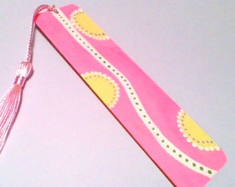 Floral Bright Pink Wooden Bookmark with Silk Tassel - Gift for Book Lovers - Page Marker - Gift for her - Gift for him - Handmade - Reading