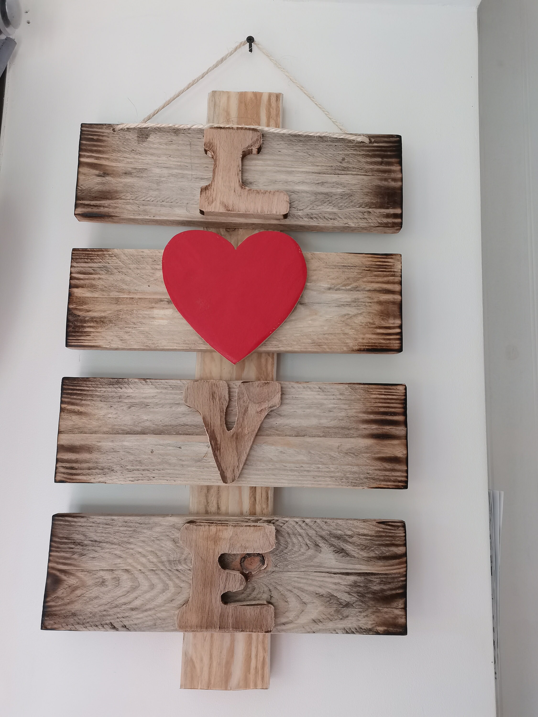 Cadre Amour. Love. Relief. Chalet. Message. Tableaux. Bois de Pin. Naturel. Scandinave