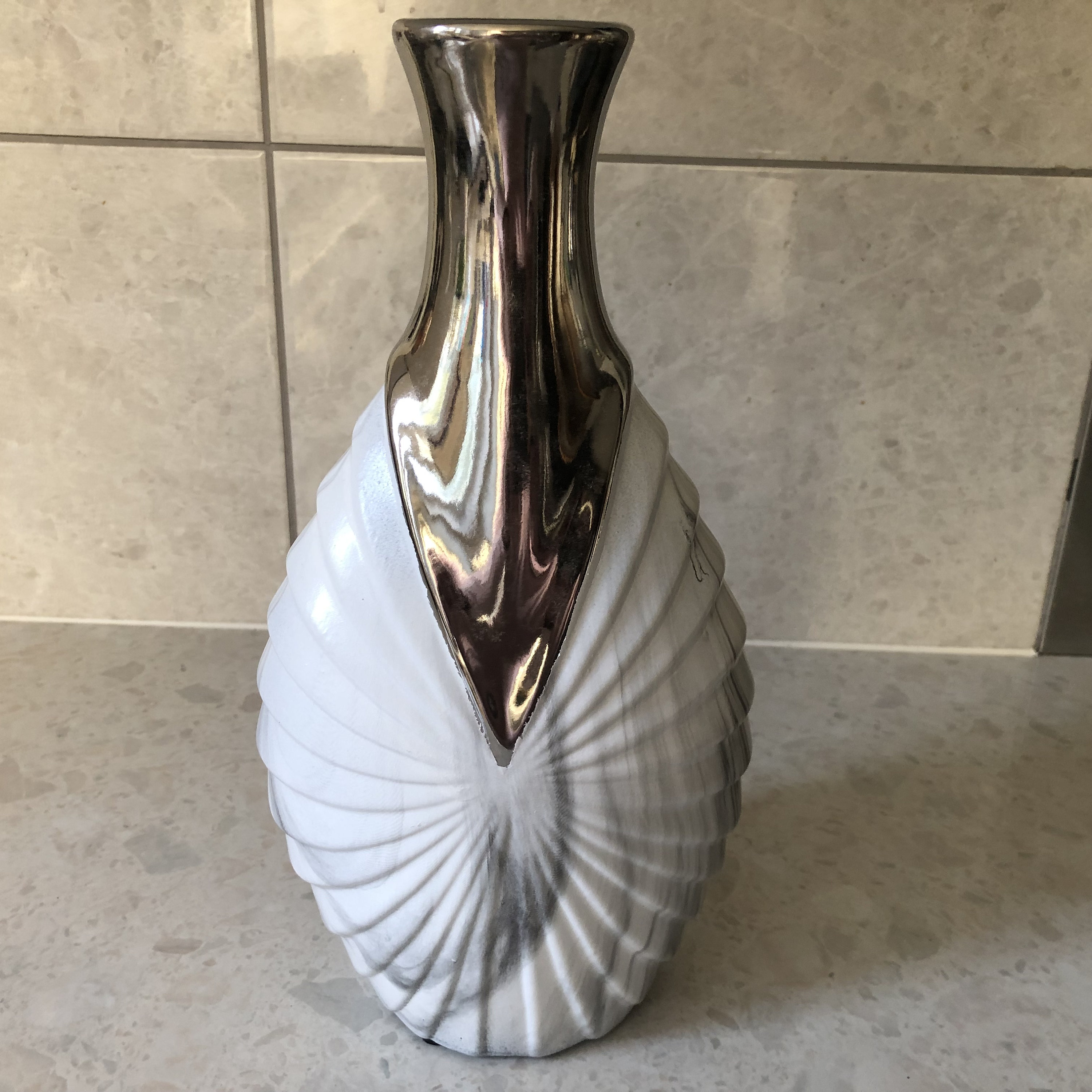 Nouveau silver vase - .de