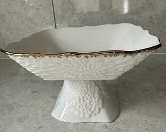 Gold and white square ceramic floral design fruit bowl serving snack tray afternoon tea stand food cake candy display home decor bling gift