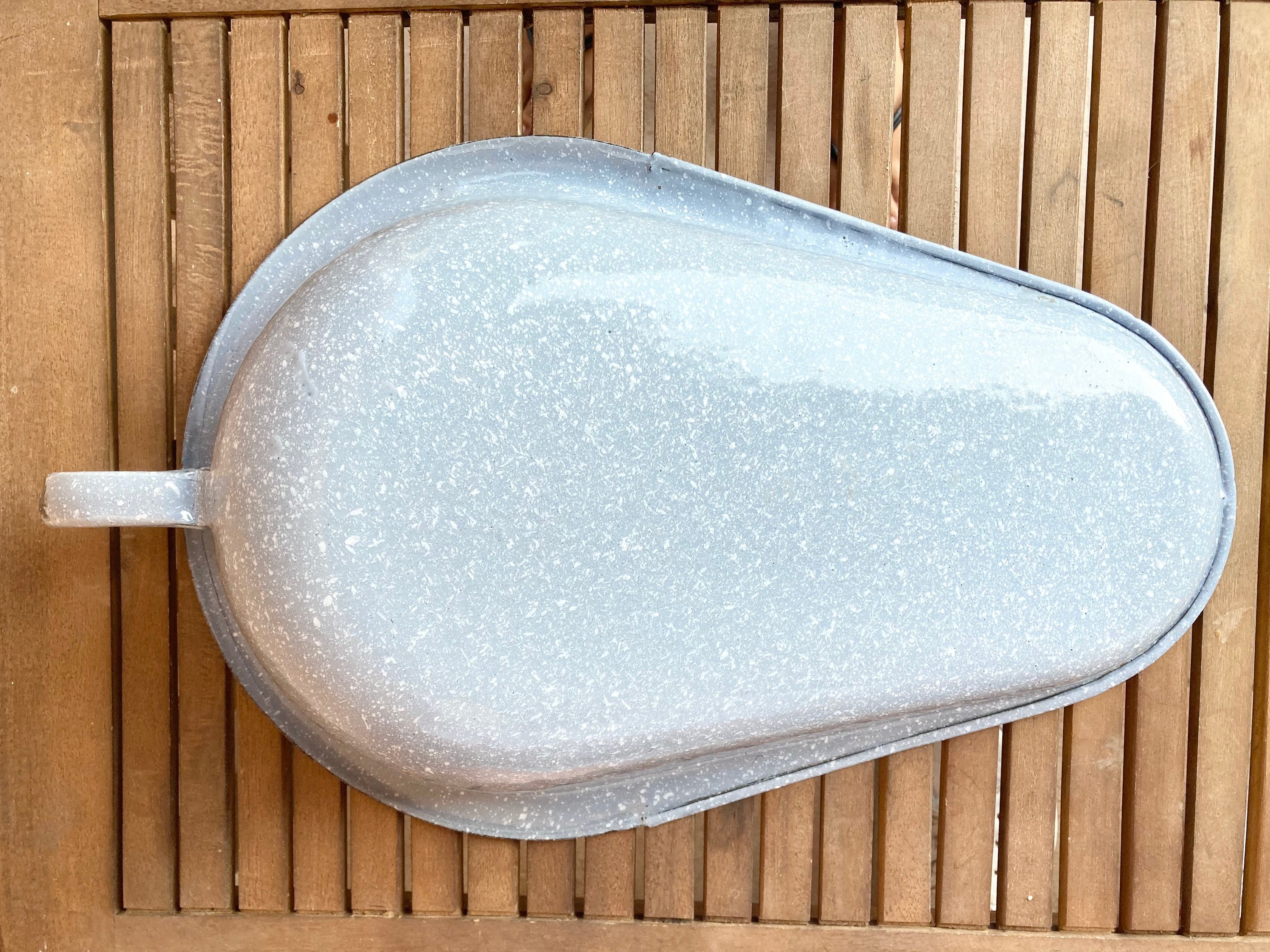 Old Enamelled Bedpan Vintage Chamber Pot Hospital Bedpan Etsy