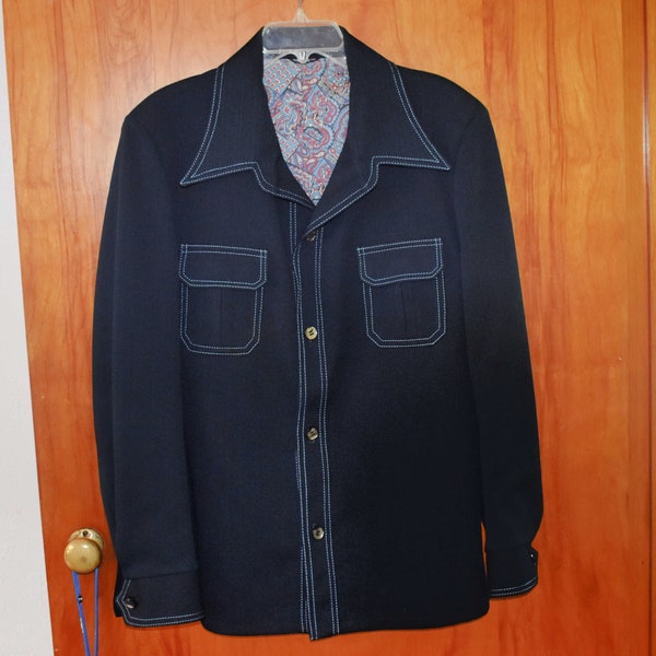 Size 46 Vintage 1970s Western Yoked Leisure Suit Jacket Men's Double Knit Navy Blue with White Top Stitching Large Pointed Lapel Collar