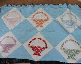 Vintage 1930 Depression Fabric Basket Quilt Hand Quilted Large Twin or Smaller Double Size Quilt Beautiful Awesome with Decorative Triangles