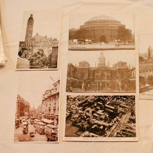 Set van 6 vintage Londense souvenirpostkaarten uit de jaren 40, niet-verzonden zwart-witfotokaarten van toeristische attracties in Londen na de Tweede Wereldoorlog