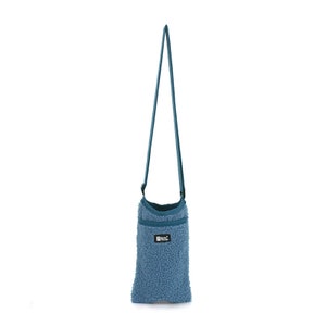 Sac à bandoulière moelleux en peluche pour porte-bouteille avec bandoulière réglable et poche pour téléphone Bleu