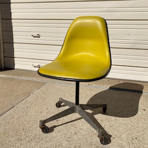 Vintage Eames PSSC Office Secretarial Shell Chair by Herman Miller