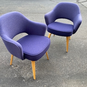 Pair Knoll Eero Saarinen Executive Chairs Custom Wool Mid Century Modern MCM