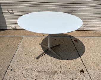Rare 1st Generation Herman Miller Eames 42 inch 690 Outdoor Glass Top Table Contract Base Mid Century Modern MCM READ Description