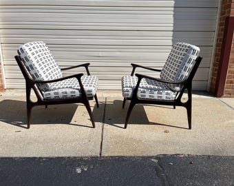 Pair (2) Danish Modern Style Lounge Chairs Serena by Bassett