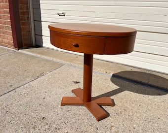 Vintage Postmodern Cherry Wood Oval Accent Table with Drawer READ Description