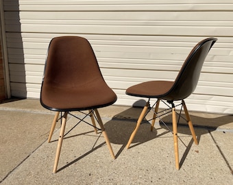 Pair of Herman Miller Eames Fiberglass Upholstered Side Shell Chairs READ Description
