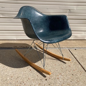 Vintage Eames Fiberglass Arm Shell RAR Rocking Chair by Herman Miller