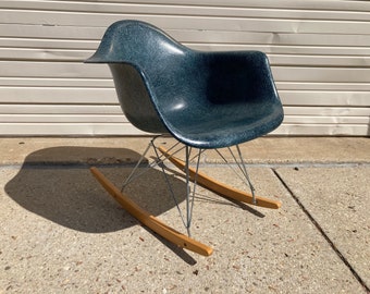 Vintage Eames Fiberglass Arm Shell RAR Rocking Chair by Herman Miller