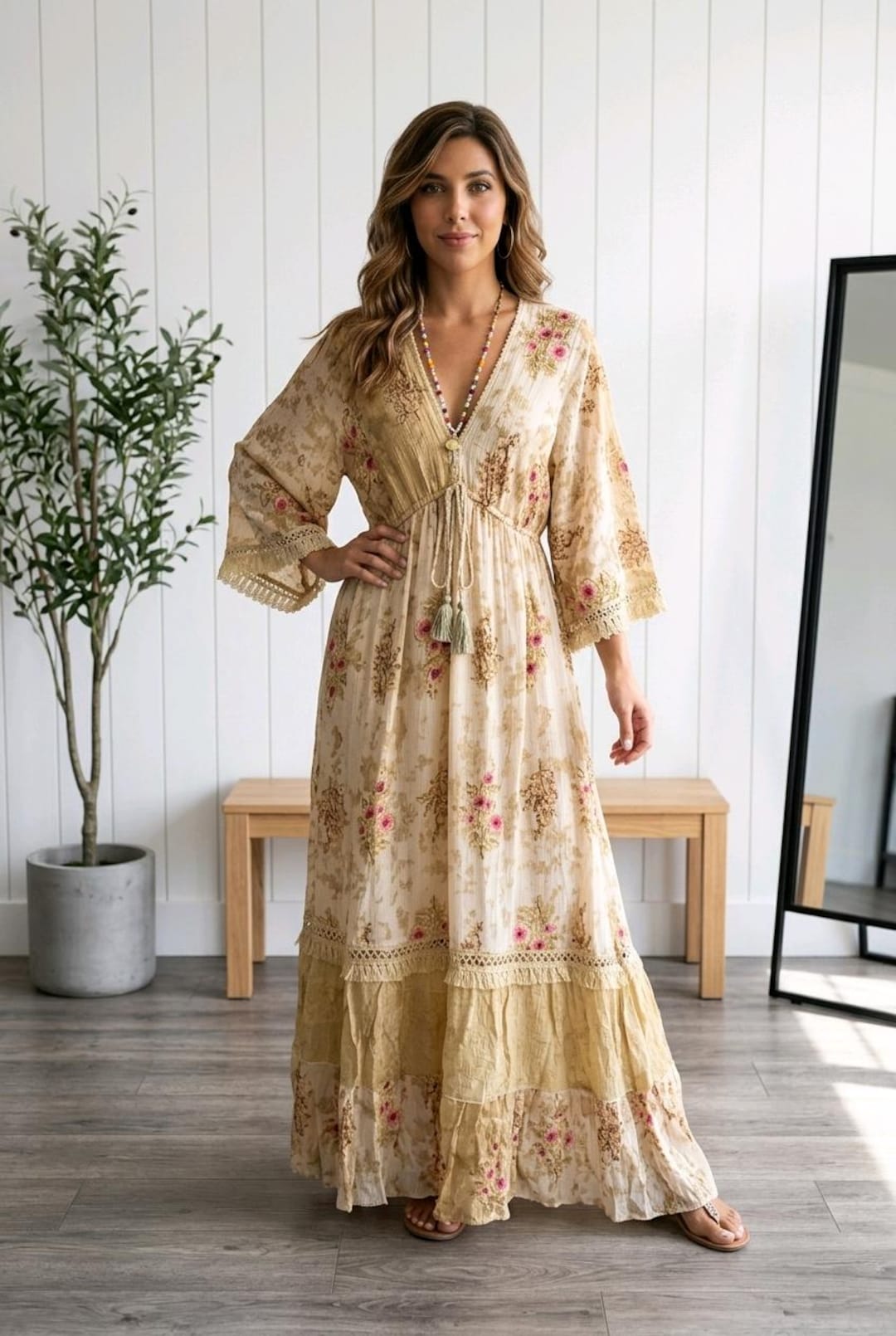 Handcratted • Zury Dress • Long Dress • ONE SIZE • Sleeved