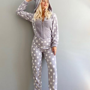 Pink Polka Dot Pattern Hooded Fleece Plush Adult Onesies Women's Jumpsuit Pajamas Set, Adult Hoodie Onesies For Women, Valentines Day Gift image 9