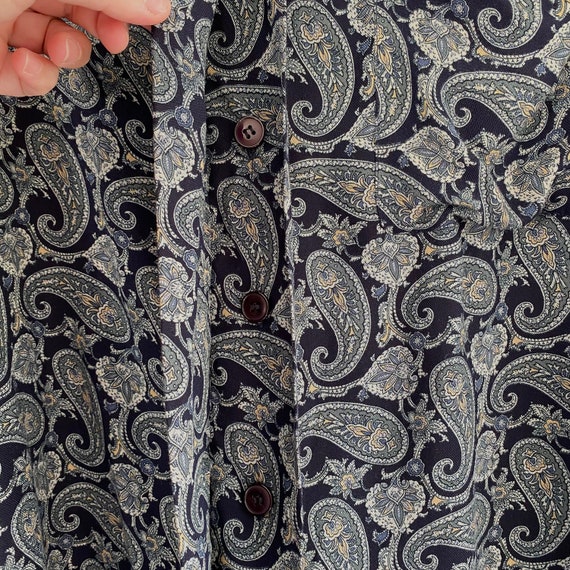 Vintage navy paisley print button down plus size - image 3