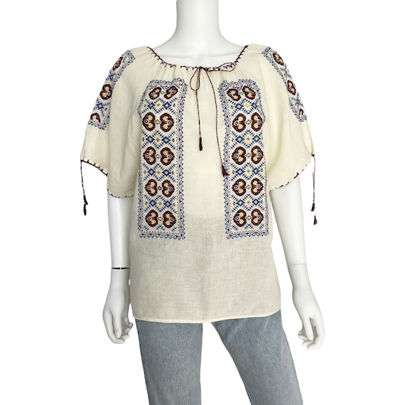 Vintage Hungarian style embroidered peasant blouse - image 1