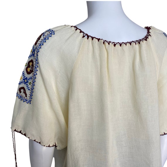 Vintage Hungarian style embroidered peasant blouse - image 7