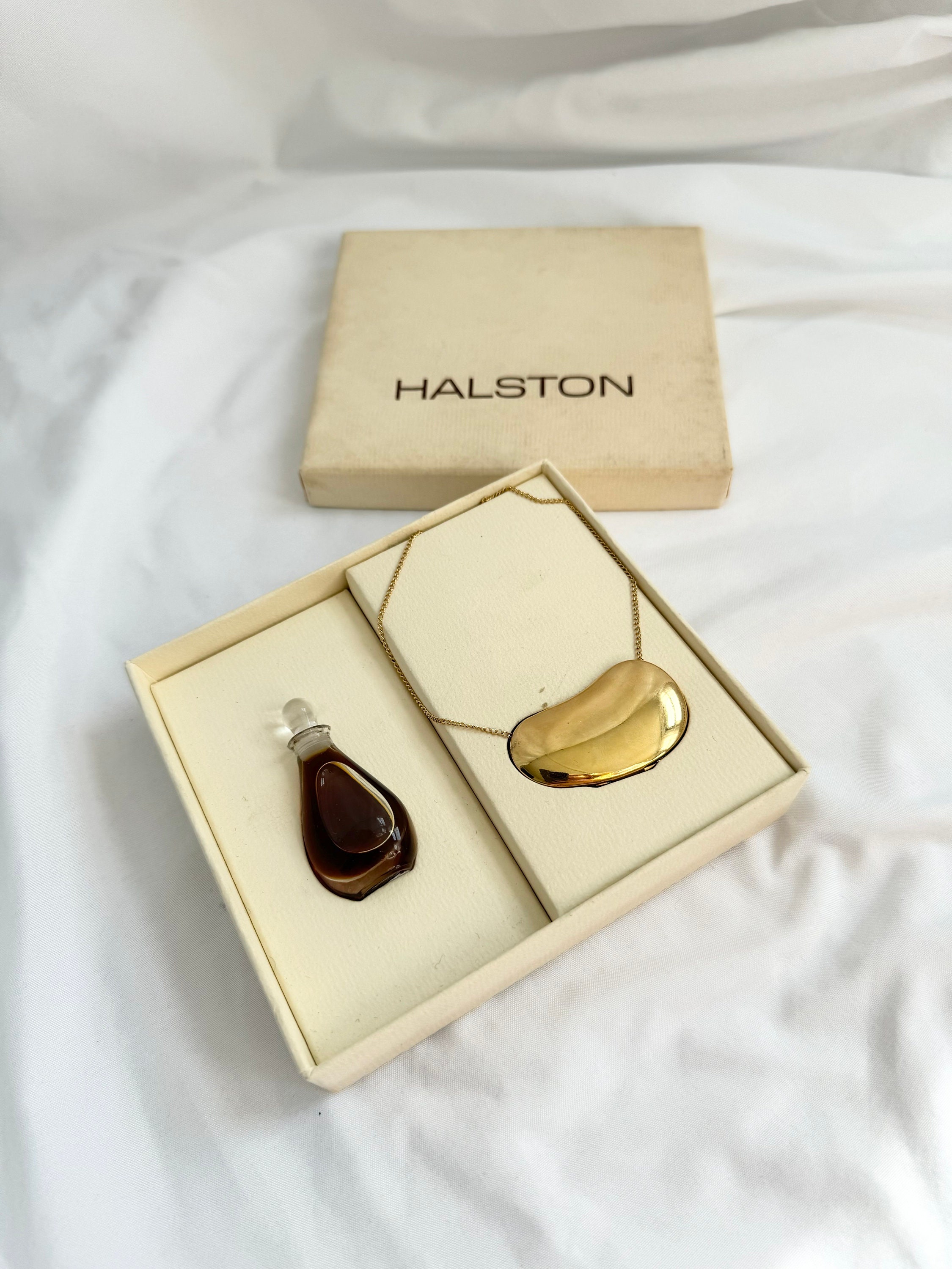 halston bean necklace