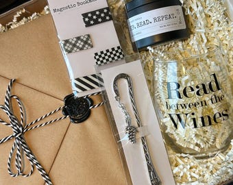 Blind Date with a Book Box – Surprise Book Lover Gift