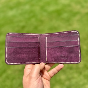 Cartera plegable fina de piel italiana, con compartimento para efectivo, cosida a mano, diseño elegante con 9 bolsillos para organizar.