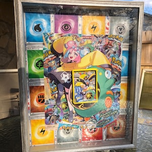 Pokemon Iono Shadowbox-kunststuk - Pokemon TCG Journey Together-kaarten - Iono Art