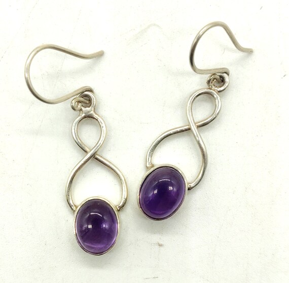 Orecchini pendenti a forma di goccia celtica con chiusura a leva e ametista viola ovale - Argento Sterling 925 - Chiusura a leva - Pietra preziosa sfaccettata naturale e autentica - Italia Orecchini pendenti a forma di goccia celtica con chiusura a leva e ametista viola ovale - Argento Sterling 925 - Chiusura a leva - Pietra preziosa sfaccettata naturale e autentica - Italia