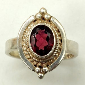 Ancient South East Asian Indonesian Antiquities Gold Jewelry Ring Garnet  Gems