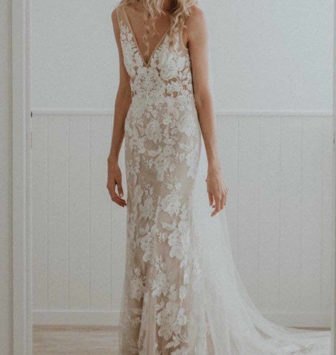 Deep V Neck Romantic Lace Applique Wedding Dress main image 1