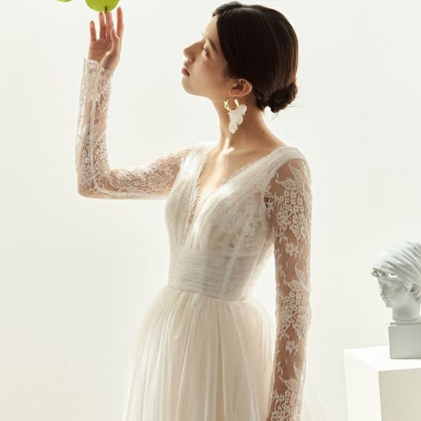 A Line Wedding Dress, Long Sleeve Simple Tulle Elegant Bridal Gown