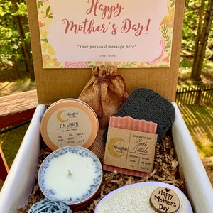Mother&#39;s Day Gift Box - All Natural Handmade Soap + Soy Candle Set - Pure Ingredients - Customizable Gift Box - Gift for Mom - Spa Products