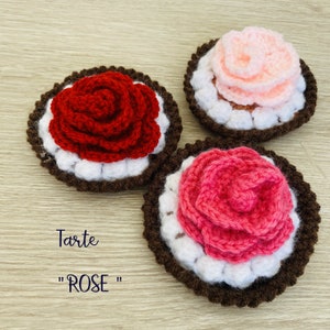 TARTES crochetée en laine fait main par mes soins. Ces créations amuseront votre enfant pour jouer à la marchande ou la dinette image 2