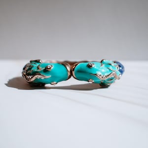 Vintage Kissing Fish Armband