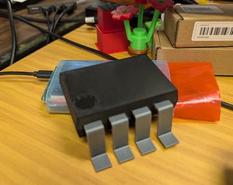 Electronics IC Integrated Component SOIC Chip Desk Ornament for Fun or Holding Business Cards