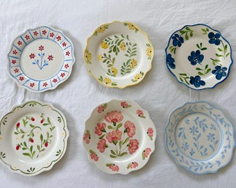 Hand painted porcelain plates| decorative plates