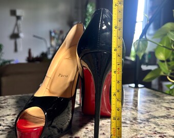 Very Prive 120 Patent Platform Gently Used Louboutin Pumps Size 37