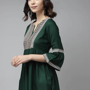Women Green & White Printed A-Line Tunic