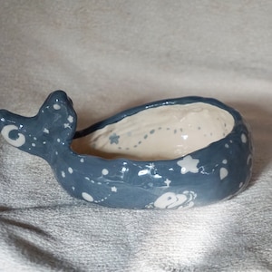 Whale Trinket Dish / Resin Trinket, Jewelry Dish, Ring Dish, Ring Bowl, Wedding Ring Dish, Jewelry Storage, Catchall, Valentines Gift