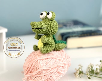 Handmade Crocodile Crochet, Crocodile Keychain, Pom Bag Charm, Car Rear View Hanging Mirror, Amigurumi Crocodile, Cute Gift.