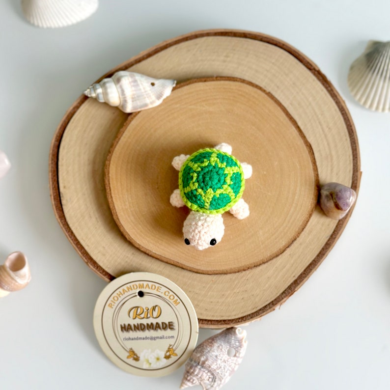 Rio Handmade Turtle Crochet Keychain, Amigurumi Turtle, Cute Gift Green