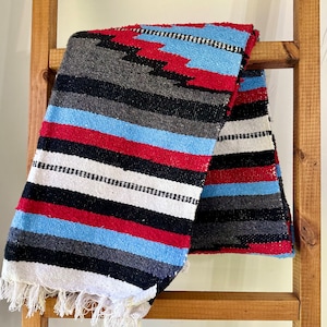 Turquoise Arrow Mexican Blanket: Vintage Style Picnic Throw