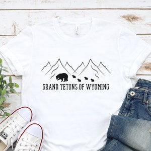 Grand Tetons von Wyoming Shirt, Grand Tetons Shirt, Grizzly 399 Shirt, Grizzly Bear 399 T-Shirt, Grand Teton Mountains Shirt, 399 Bear Shirt