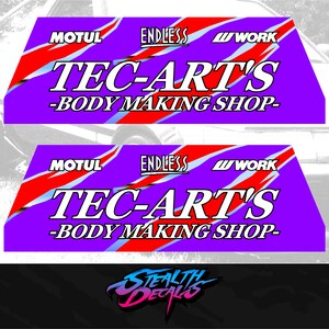 Puede incluir: Calcomanía morada y blanca con acentos rojos y azules. La calcomanía presenta el texto "MOTUL", "ENDLESS", "WWORK", "TEC-ART'S" y "BODY MAKING SHOP".